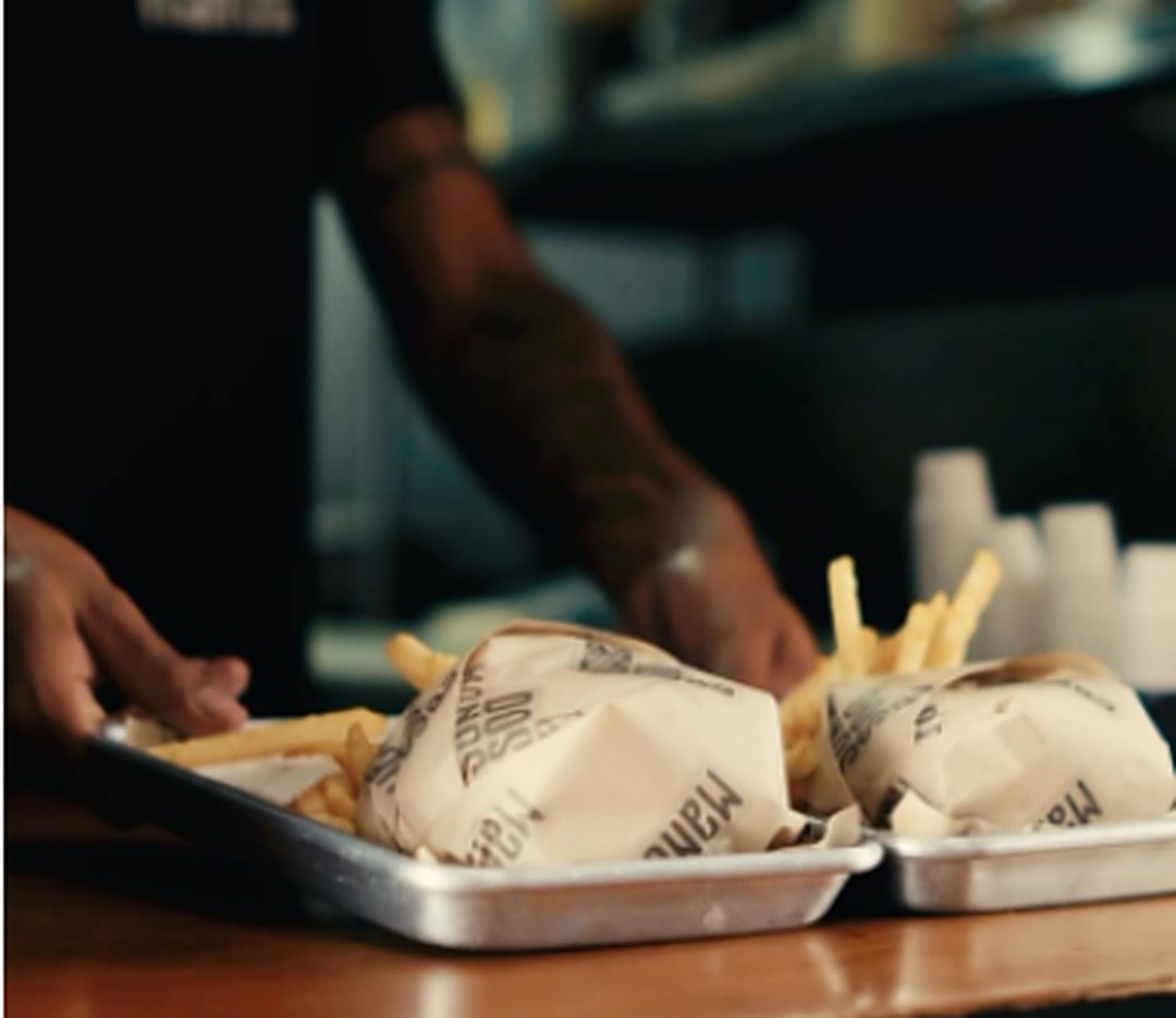 Quesoburguesa doble A Dos Manos